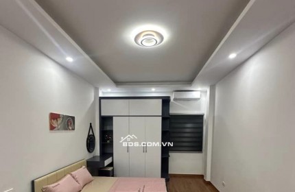 Bán nhà 5 tầng đẹp, 36m2, Phố Giáp Nhịi, Hoàng Mai, 4.1 tỷ, sổ đỏ